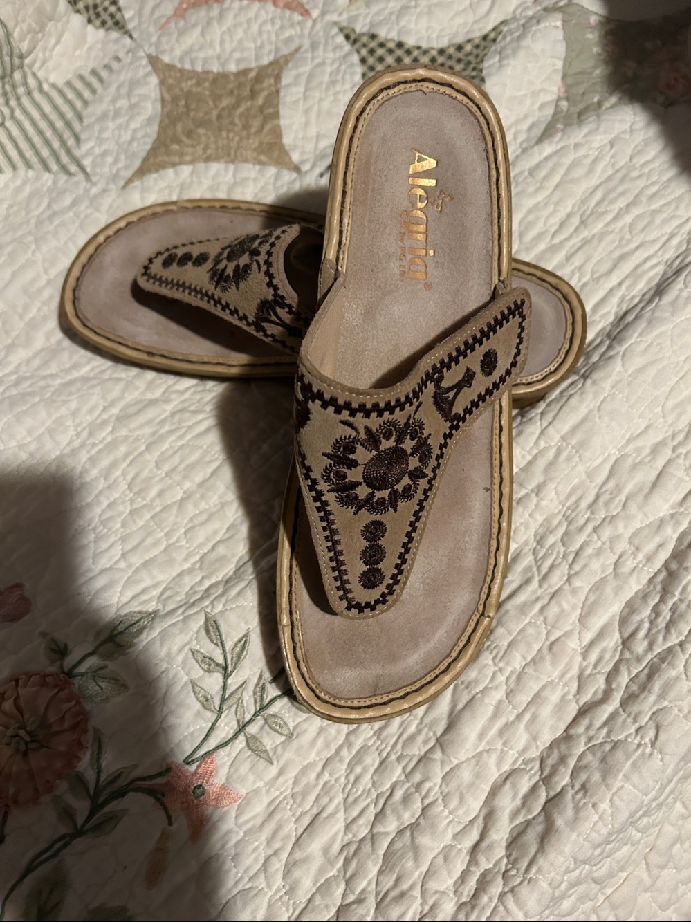 Sandals - Picture 2 of 5